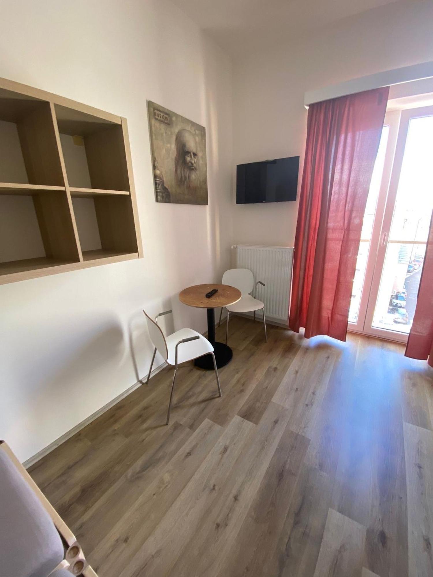 Apartment Garsoniera Centr, Na Hradbach 118 *