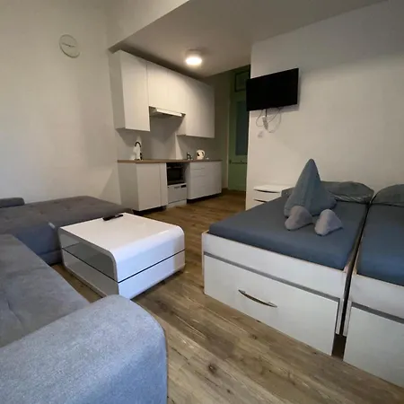 Garsoniera Ostrava City Centr, Na Hradbach 118 Екстер'єр фото