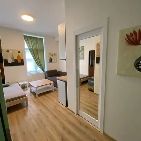 Garsoniera Ostrava City Centr, Na Hradbach 118 Екстер'єр фото